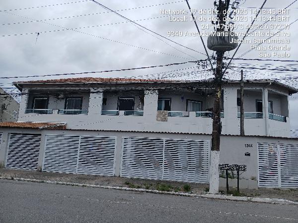 Foto de Casa em leilão no bairro Samambaia em Praia Grande - SP