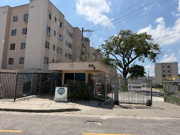 Foto de Apartamento em leilão no bairro Santa Cruz em Rio De Janeiro - RJ
