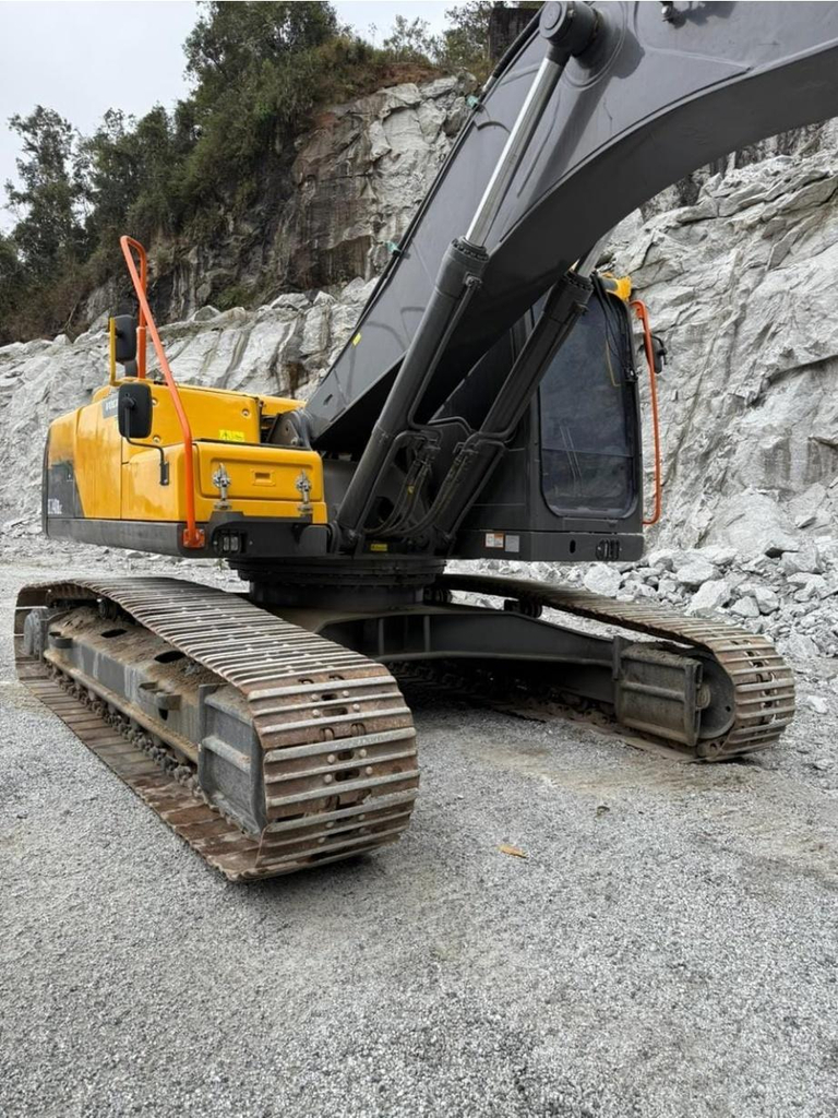 Foto de Volvo EC240BLC 2002