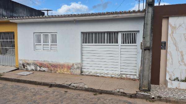 Foto de Casa em leilão no bairro Centro em Porto Calvo - AL
