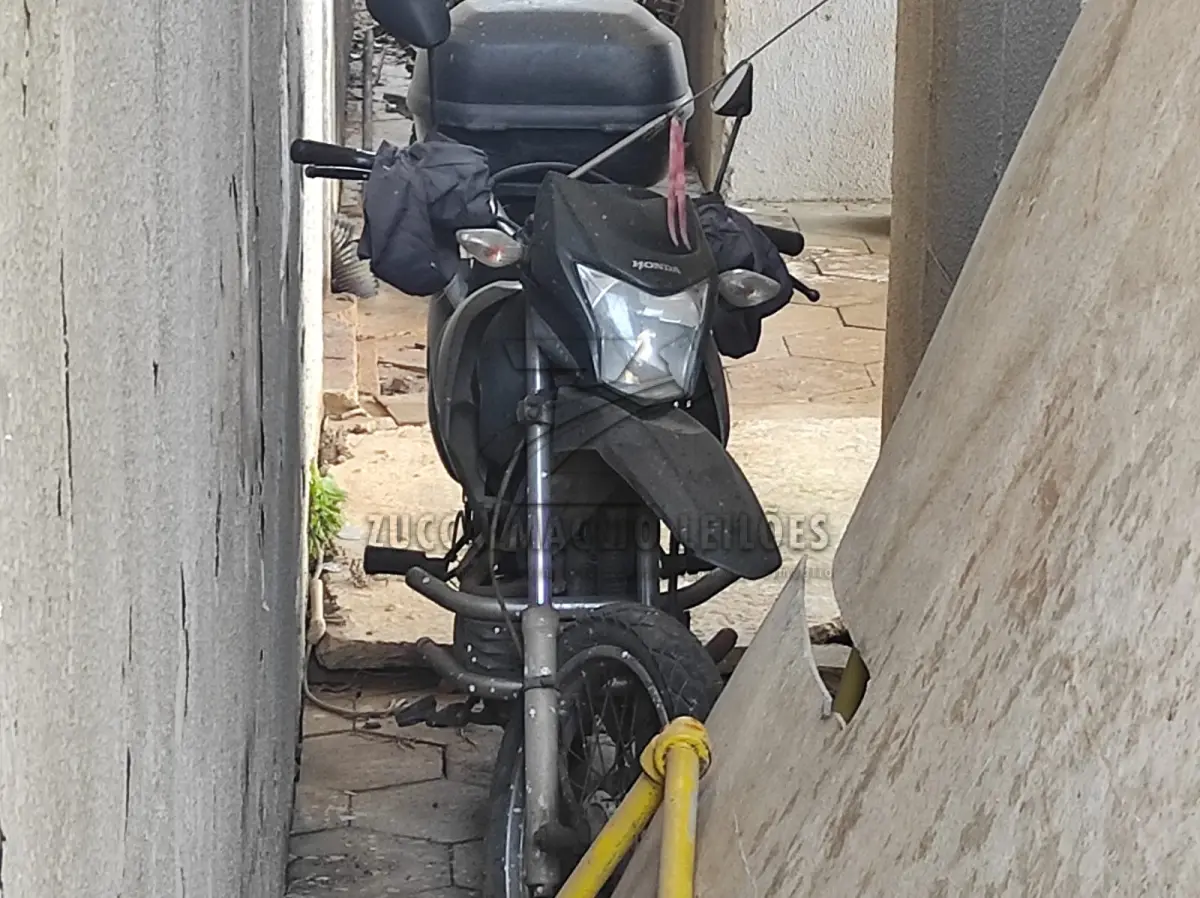 Foto de MOTOCICLETA HONDA BROS MKR 0133