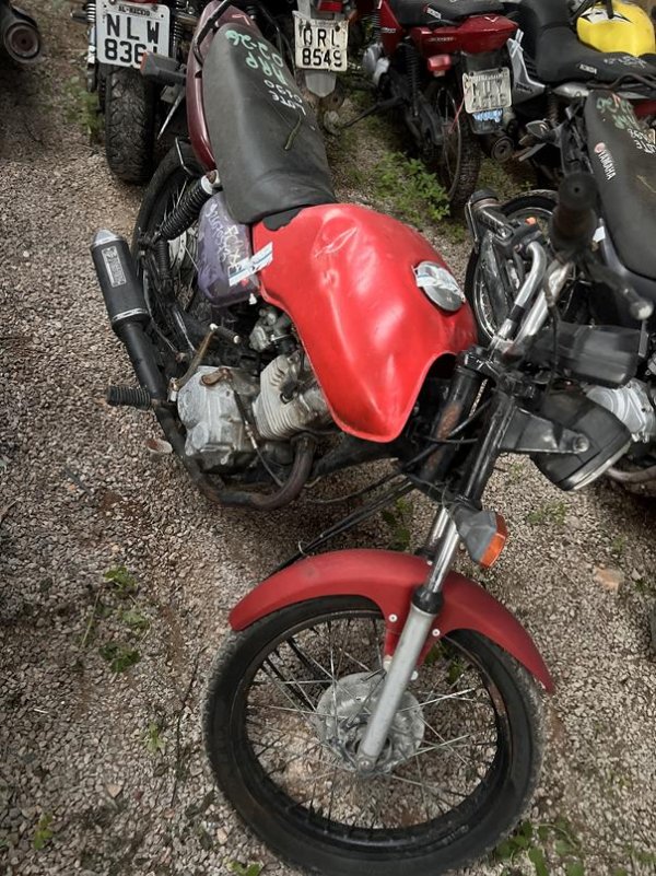 Foto de HONDA/CG 125 TITAN, ANO/MOD 1997/1998, COR VERMELHO, COMBUSTIVEL GASOLINA, PLACA MUF7419 - AL, RENAVAM 687801605, ID CHASSI 9C2JC250WVR00960