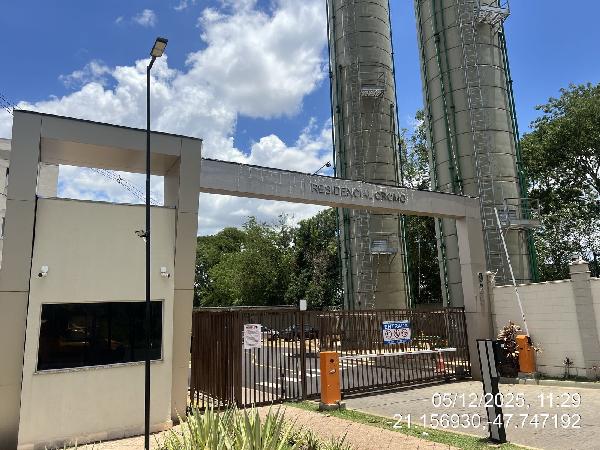 Foto de Apartamento em leilão no bairro Jardim Ouro Branco em Ribeirão Preto - SP