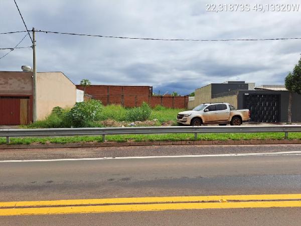 Foto de Terreno em leilão no bairro Bairro dos Tangaras em Bauru - SP