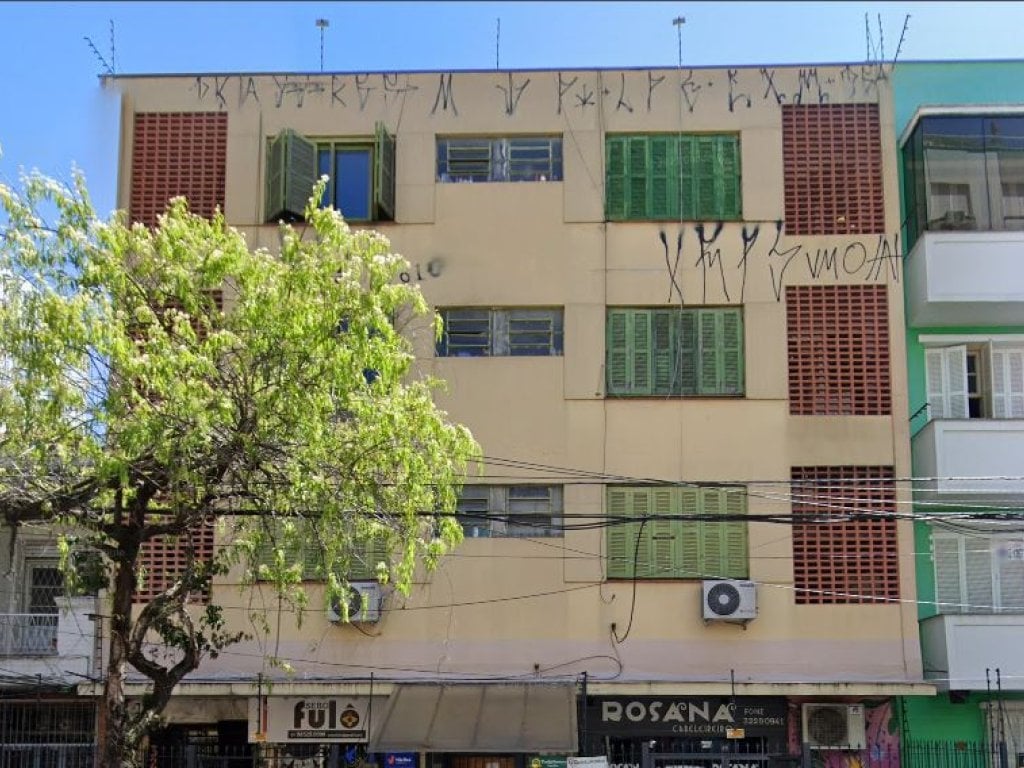 Foto de Apartamento em leilão no bairro Cidade Baixa em Porto Alegre - RS