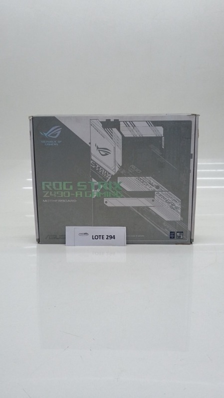 Foto de Placa-Mãe ASUS ROG Strix Z490-A Gaming Intel LGA 1200 ATX DDR4 Branco - ROG STRIX Z490-A GAMING