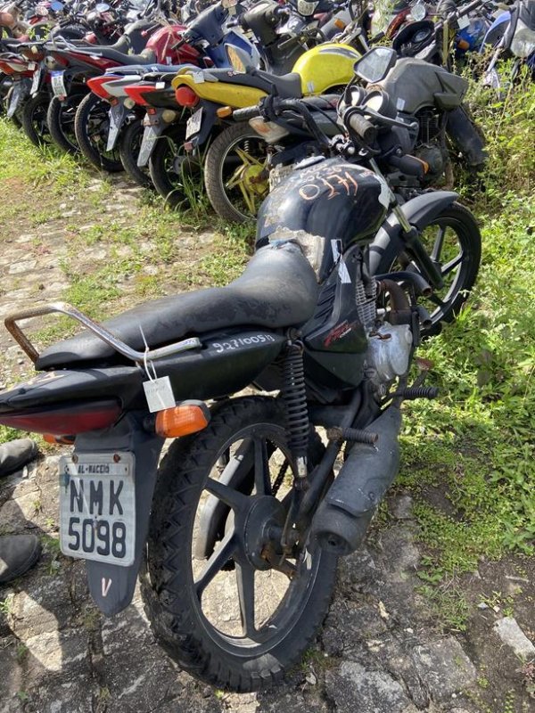 Foto de HONDA/CG 125 FAN ES, ANO/MOD 2011/2012, COR PRETA, COMBUSTIVEL GASOLINA, PLACA NMK5098 - AL, RENAVAM 348201222, ID CHASSI 9C2JC4120CR500895