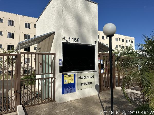 Foto de Apartamento em leilão no Jardim Country Club em Bauru - SP
