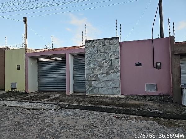 Foto de Casa em leilão no bairro Olho D'agua dos Cazuzinhas em Arapiraca - AL