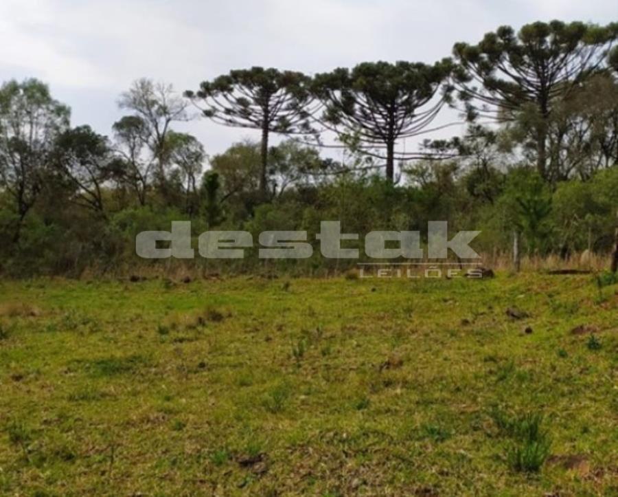 Foto de Terreno em leilão em Esmeralda - RS