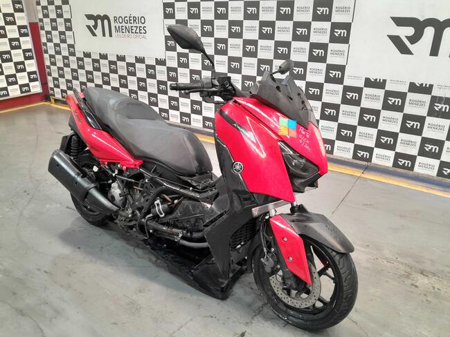 Foto de MOTO YAMAHA XMAX 2024/2024 GASOLINA