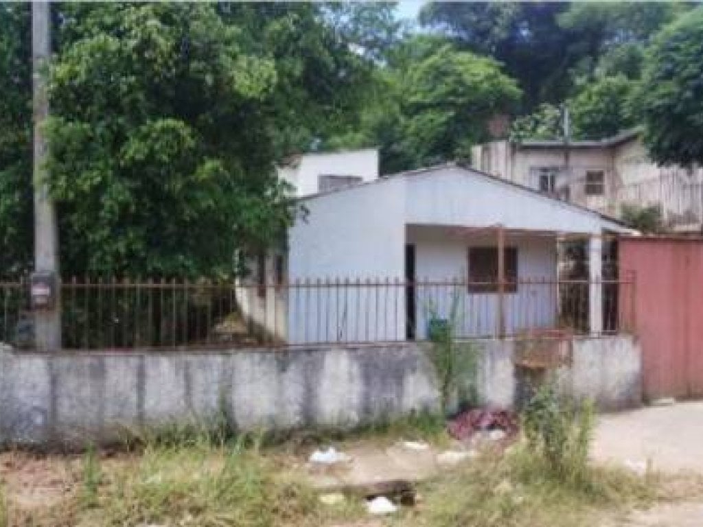 Foto de Casa em leilão no bairro Loteamento Vila Nossa Senhora Aparecida em Viamão - RS
