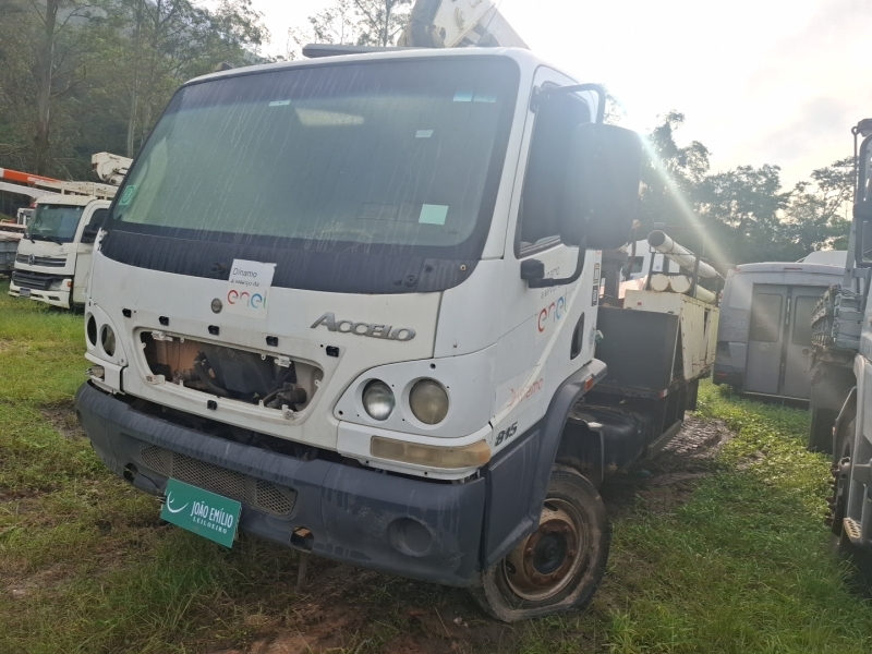 Foto de MERCEDES-BENZ ACCELO 815 CE
