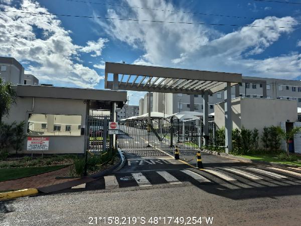 Foto de Apartamento em leilão no bairro Athenas Paulista em Jaboticabal - SP