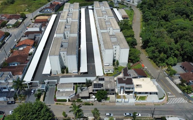 Foto de Apartamento em leilão no Spazzio Jardim de Bari em Joinville - SC