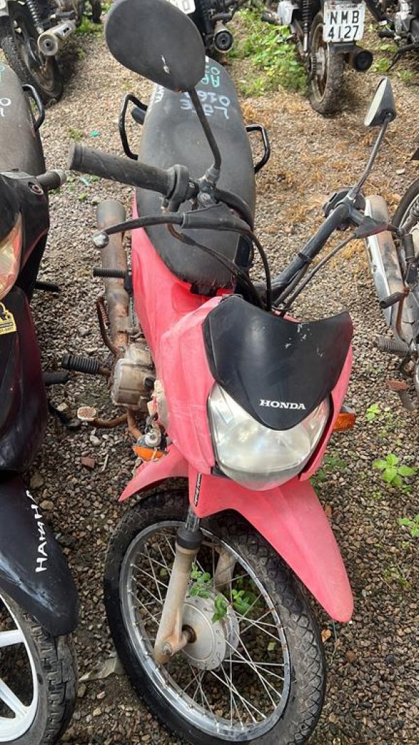Foto de HONDA/POP 110I, ANO/MOD 2019/2019, COR VERMELHO, COMBUSTIVEL GASOLINA, PLACA QTT0764 - AL, RENAVAM 1186602241, ID CHASSI 9C2JB0100KR119794