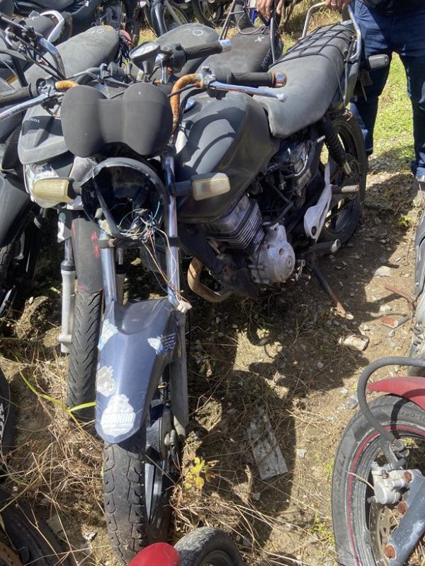 Foto de HONDA/CG 150 TITAN ESD, ANO/MOD 2005/2006, COR PRETA, COMBUSTIVEL GASOLINA, PLACA MVJ3F87 - AL, RENAVAM 866011773, ID CHASSI 9C2KC08206R8020