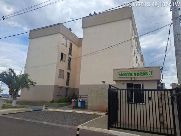 Foto de Apartamento em leilão no bairro Jardim Ouro Verde em Bauru - SP