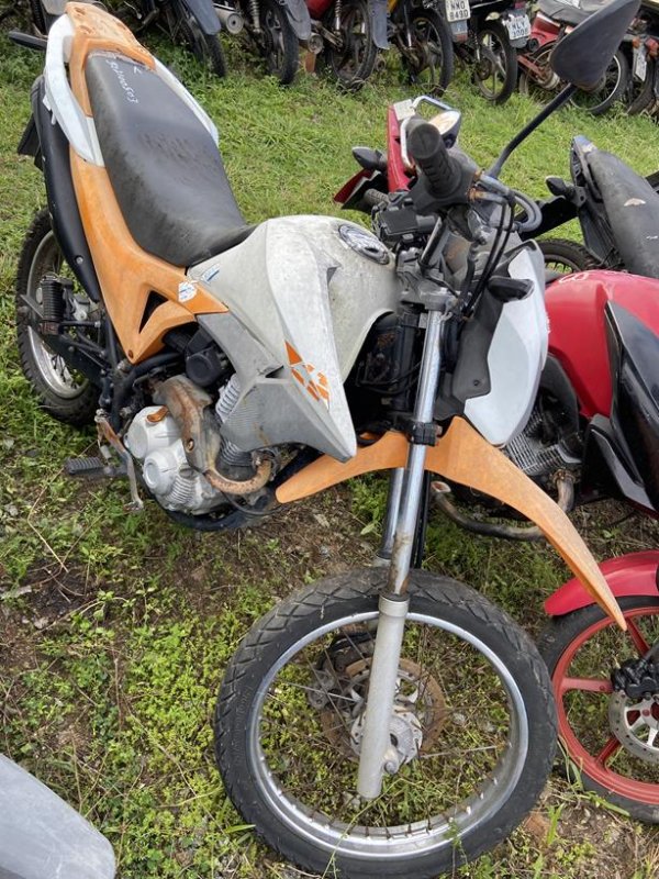 Foto de HONDA/NXR160 BROS ESDD, ANO/MOD 2018/2018, COR LARANJA, COMBUSTIVEL ALCOOL/GASOLINA, PLACA QLH9826 - AL, RENAVAM 1161417459, ID CHASSI 9C2KD