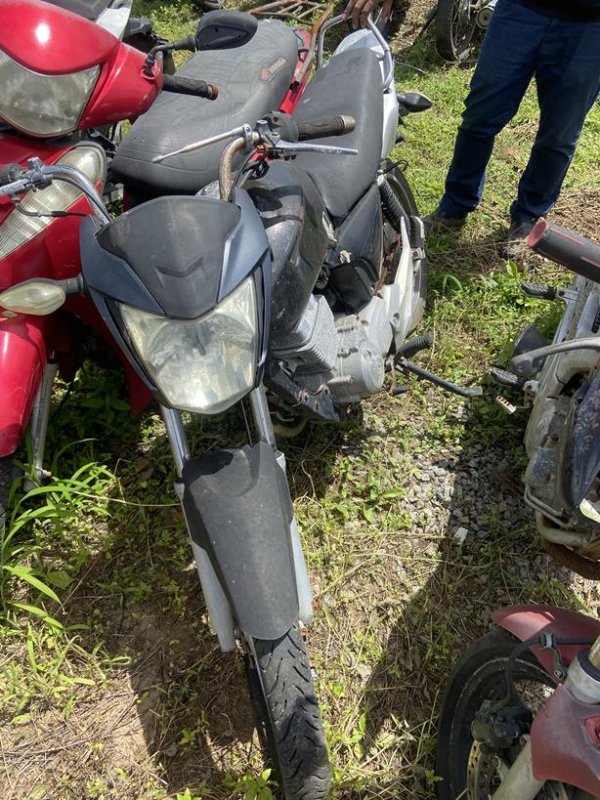 Foto de HONDA/CG 150 TITAN KS, ANO/MOD 2006/2006, COR PRETA, COMBUSTIVEL GASOLINA, PLACA MVI4163 - AL, RENAVAM 877864136, ID CHASSI 9C2KC08106R86269