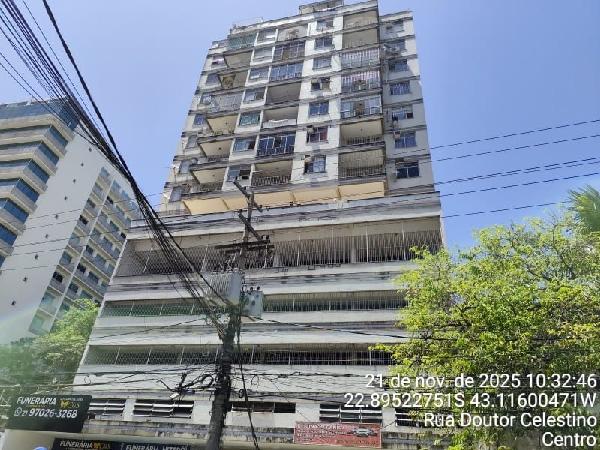 Foto de Apartamento em leilão no Residencial Urban Downtown em Niterói - RJ