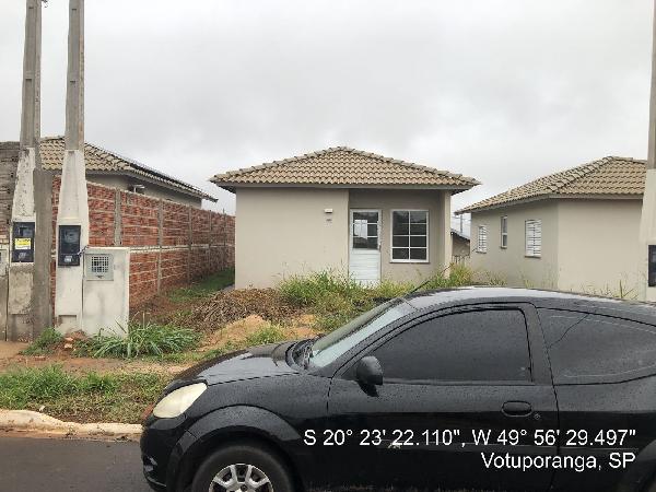 Foto de Casa em leilão no bairro Parque Esplanada em Votuporanga - SP