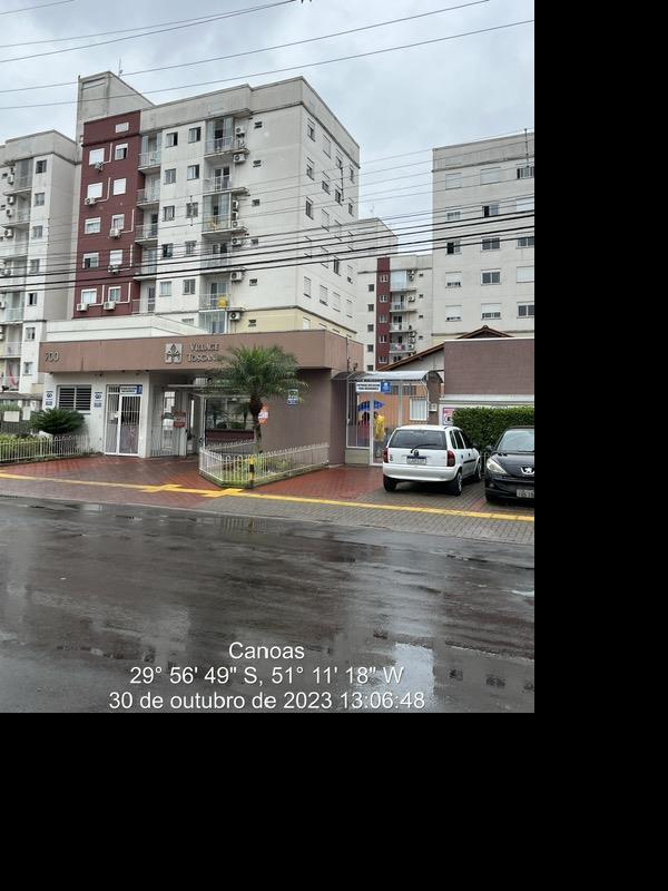 Foto de Apartamento em leilão no bairro Fatima em Canoas - RS