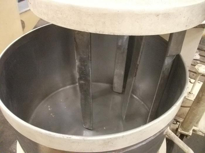 Foto de Masseira em aço inox, 80 litros