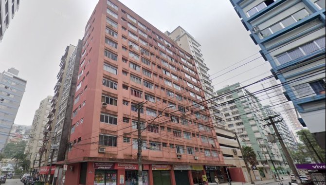 Foto de Apartamento em leilão em São Vicente - SP