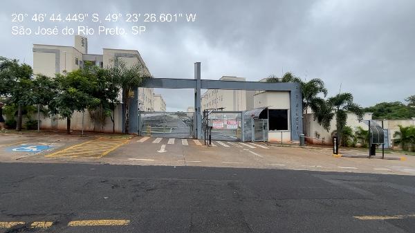 Foto de Apartamento em leilão no bairro Jardim Itapema em São José Do Rio Preto - SP