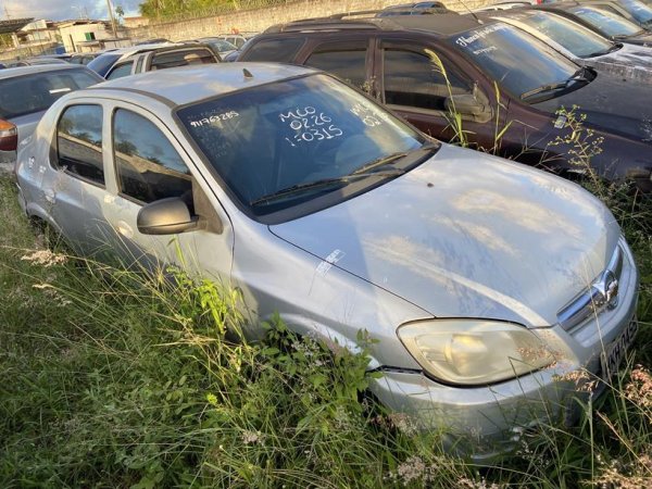 Foto de GM/PRISMA MAXX, ANO/MOD 2010/2011, COR PRATA, COMBUSTIVEL ALCOOL/GASOLINA, PLACA HKH9455 - AL, RENAVAM 257139257, ID CHASSI 9BGRM69X0BG22290