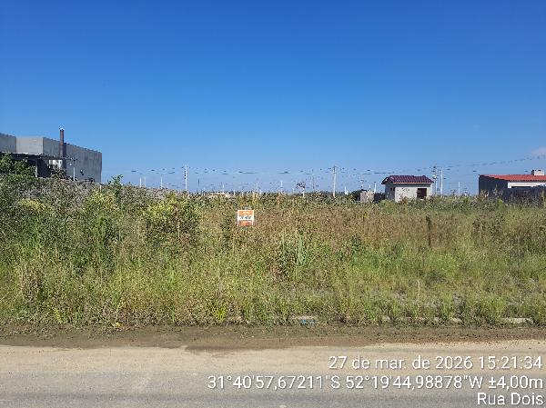 Foto de Terreno em leilão no bairro Centro em Pelotas - RS