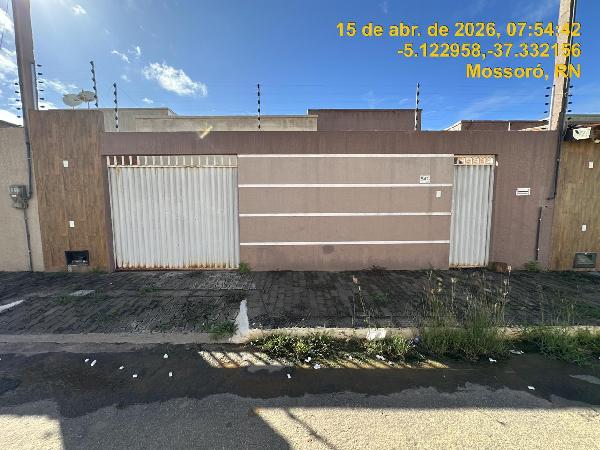 Foto de Casa em leilão no bairro Santa Julia em Mossoró - RN