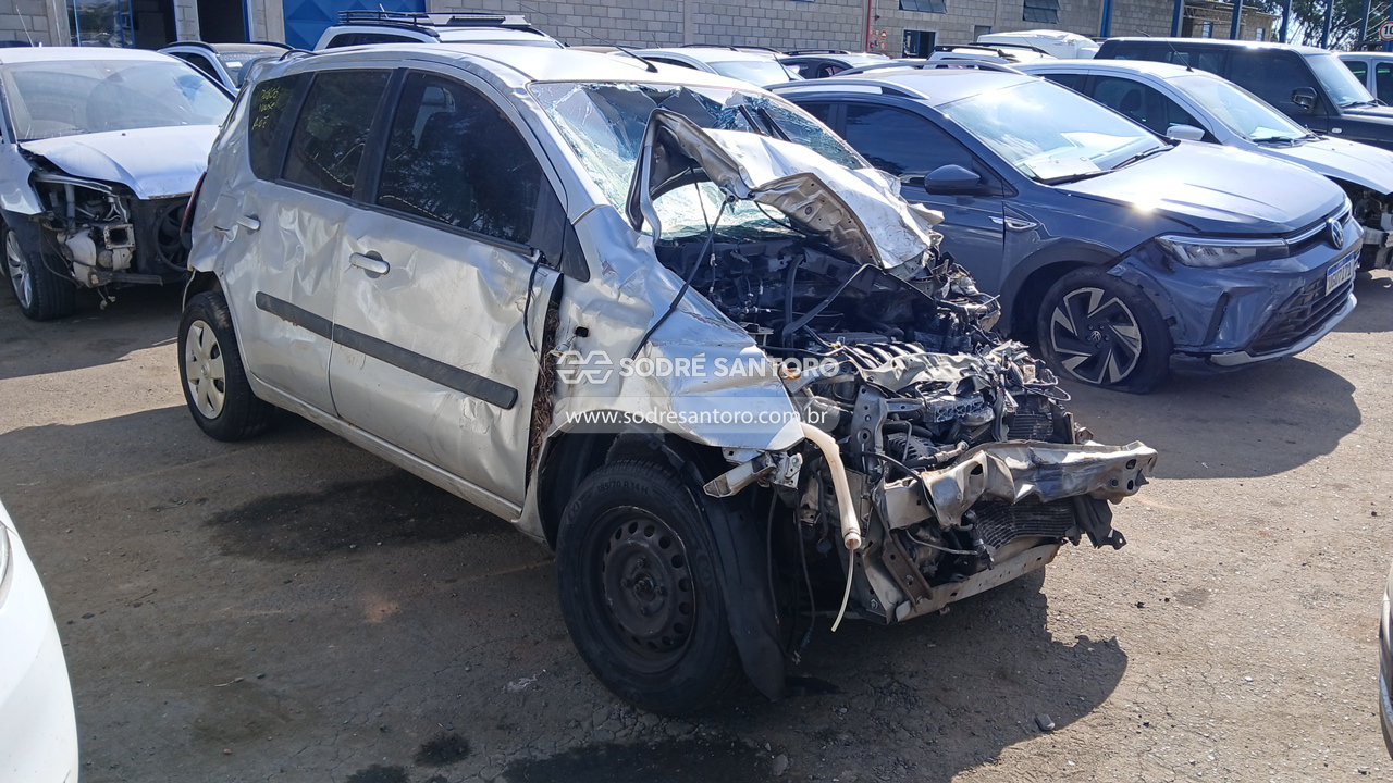 Foto de nissan - livina 16