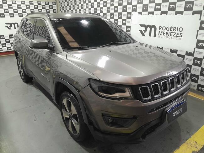 Foto de JEEP COMPASS LONGITUDE F 2.0 2018/2018 FLEX