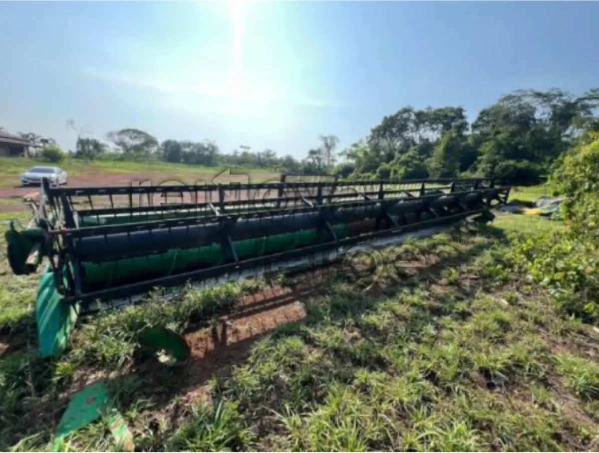 Foto de PLATAFORMA JOHN DEERE 635F - ANO 2014 - CRESOL COOPERAR - DEPOSITADO EM TRÊ