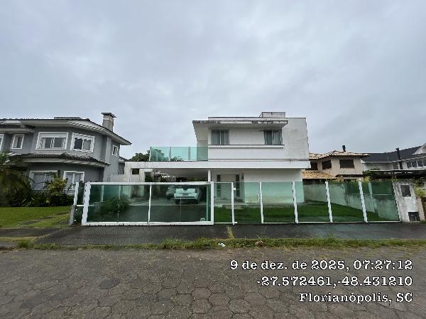 Foto de Casa em leilão no bairro Barra da Lagoa em Florianópolis - SC