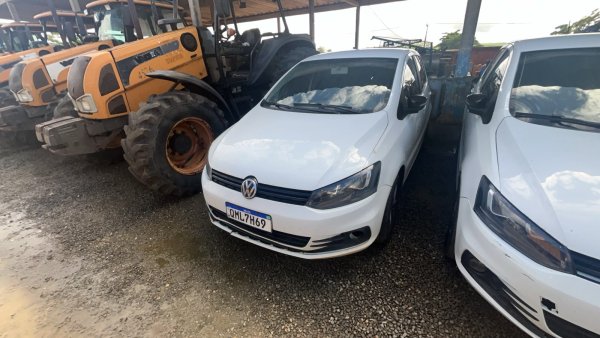 Foto de VW/FOX CONNECT MB, ANO/MOD 2021/2022, COR BRANCA, COMBUS ALCO/GASOL, PLACA QML7H69, Nº 6251. (APROX. 205.609 KMS RODADOS)