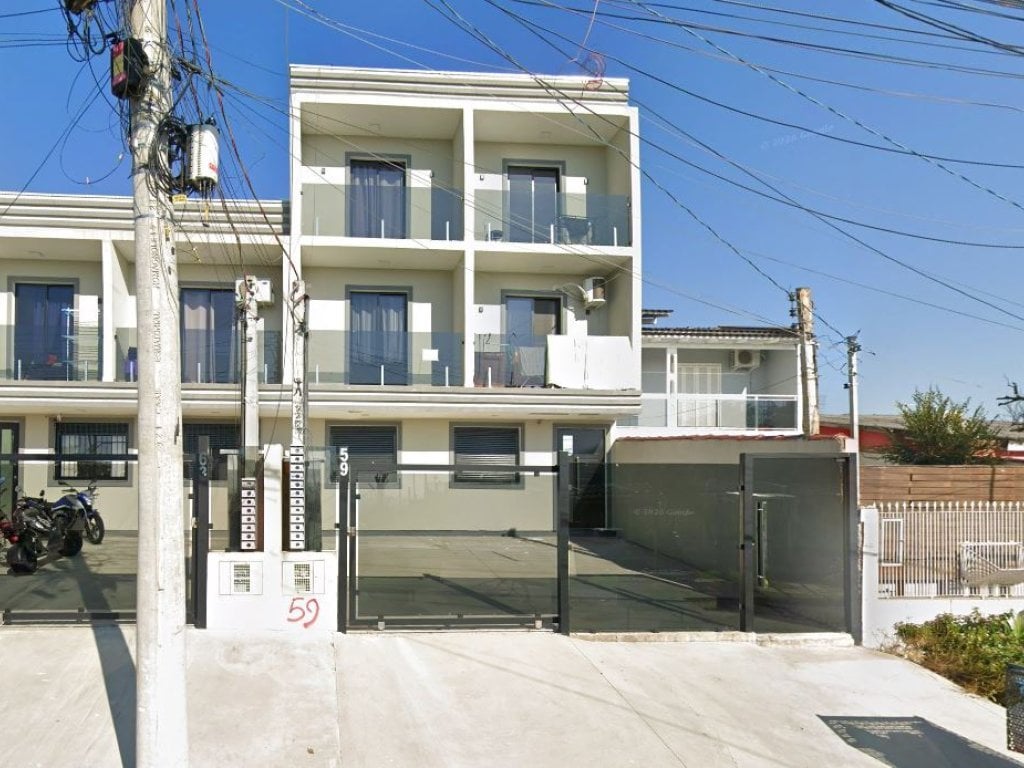 Foto de Apartamento em leilão no Condomínio Residencial Selistre 09 em Alvorada - RS