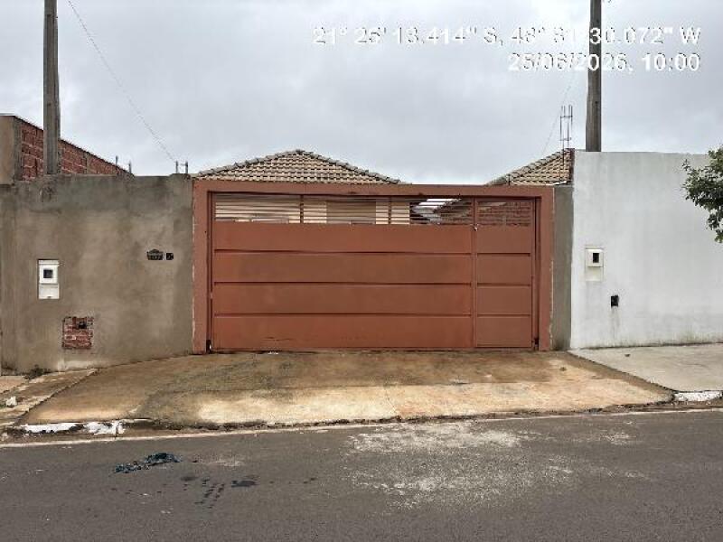 Foto de Casa em leilão no bairro Jardim Santa Rita em Taquaritinga - SP