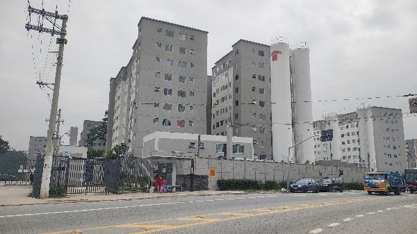 Foto de Apartamento em leilão no bairro Vila Carmosina em São Paulo - SP