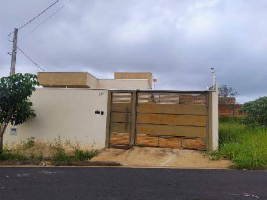 Foto de Casa em leilão no Residencial Morada do Sol em São José Do Rio Preto - SP