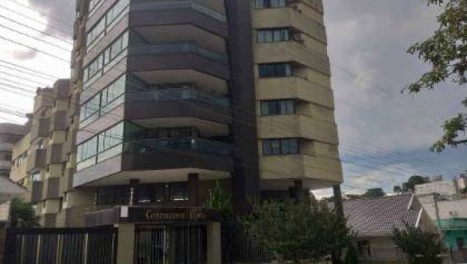 Foto de Apartamento em leilão no bairro Centro em Lages - SC