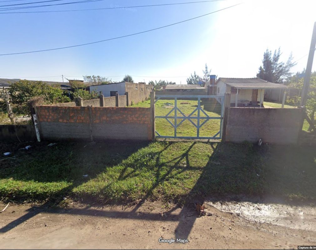 Foto de Terreno em leilão no bairro Balneário Magistério em Balneário Pinhal - RS