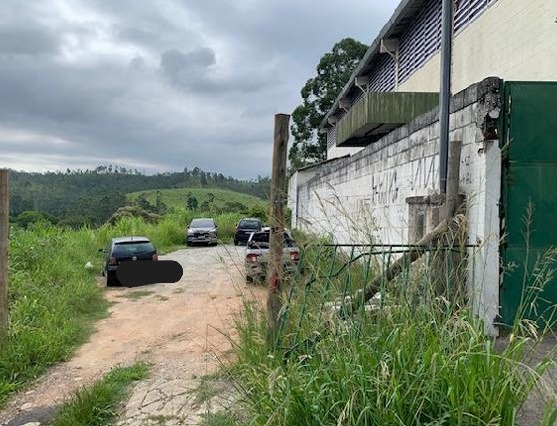 Foto de Terreno em leilão no bairro Guaturinho em Cajamar - SP