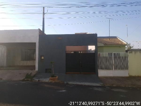 Foto de Casa em leilão no bairro Vista Verde em Araçatuba - SP