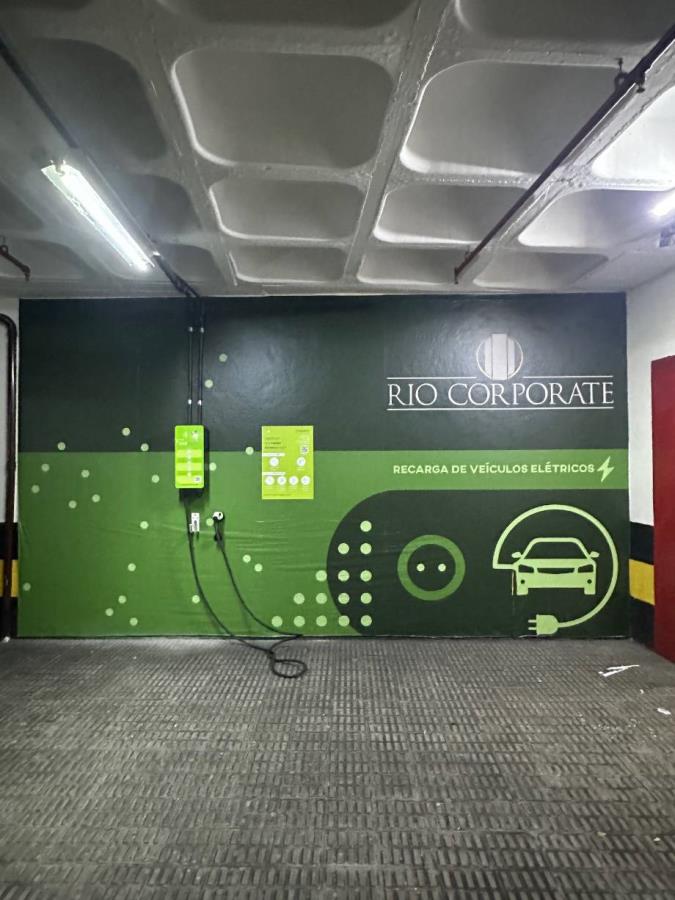 Foto de Comercial em leilão em Rio De Janeiro - RJ