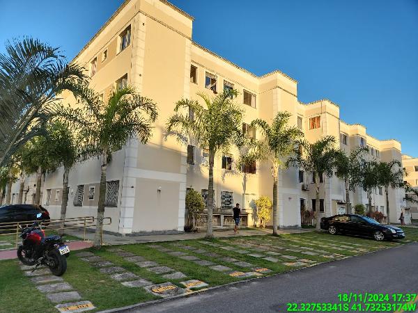 Foto de Apartamento em leilão em Macaé - RJ