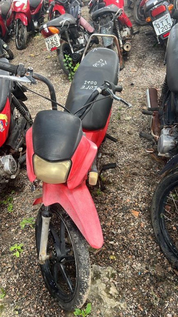 Foto de HONDA/POP100, ANO/MOD 2015/2015, COR VERMELHO, COMBUSTIVEL GASOLINA, PLACA ORD4823 - AL, RENAVAM 1049151710, ID CHASSI 9C2HB0210FR457741, ID