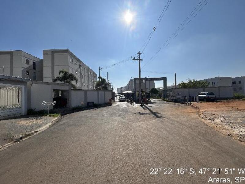 Foto de Apartamento em leilão no Condomínio Residencial Arita em Araras - SP